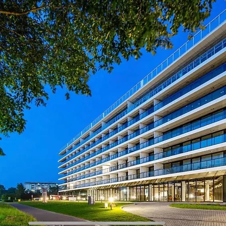 Seaside Park Hotel Kolobrzeg Apartament 27 Metrow Szczescia Exterior photo